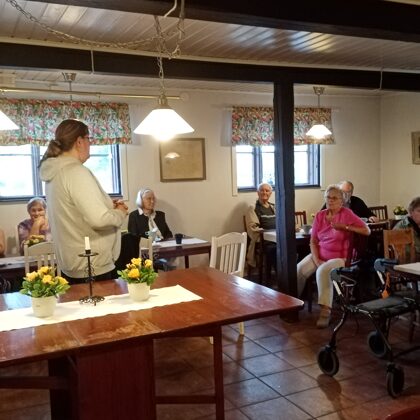 Sanna Maula kertoo omenista ja viinin valmistuksesta